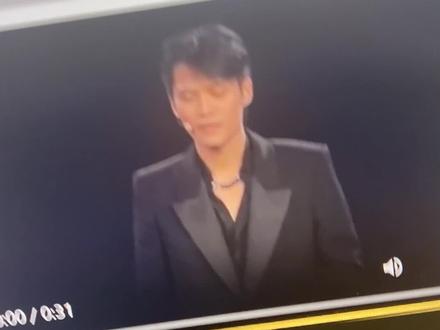 你可以是掌握多国语言的自媒体博主,看大片中任意影星的中文对白,在游戏中用任意语言交流!#有ai就有无限可能