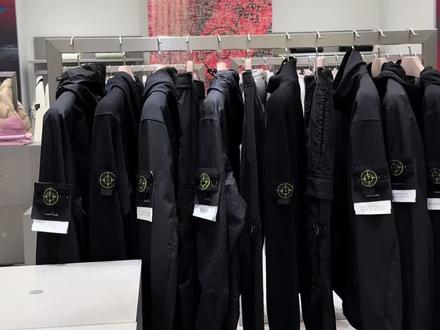 石头岛26ss黑武士外套超帅
#穿搭 #石头岛 #外套 #skp #ootd穿搭