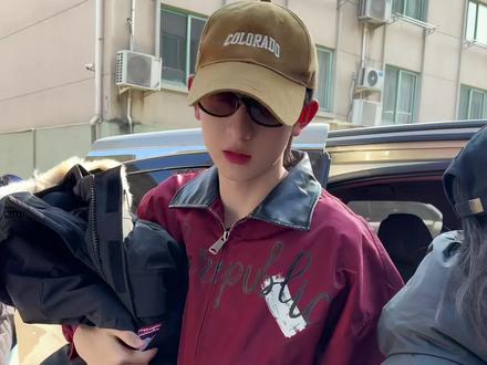 @陈添祥 哇塞哇塞,新衣服,太帅了。今天多晚都陪你下班#陈添祥#糟糕和闺蜜一起穿书后把反派玩坏了 #潮男