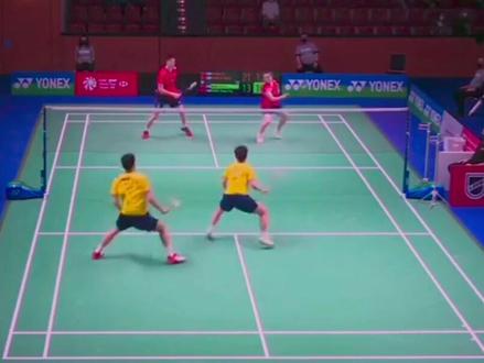 欧烜屹杀球这么强吗 #黄东萍 #羽毛球🏸 #享受羽毛球带来的快乐 #欧皇组合vs黄鸭组合 #羽毛球精彩片段