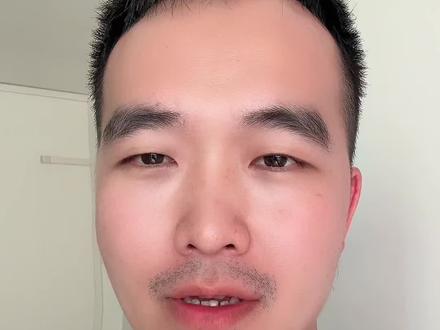 李连杰从老态龙钟变得生龙活虎?