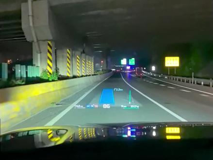 小鹏GX这个大灯好聪明啊 #小鹏汽车 #小鹏GX