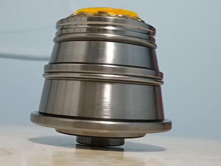 超级秤陀 - 暴君S (飓风战魂五陀螺改造) #飓风战魂 #陀螺 #轴承