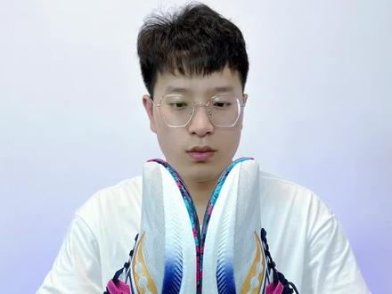 跑者头等舱,顶级缓震的索康尼胜利20/TRIUMPH 20跑鞋开箱初体验!#索康尼胜利20 #索康尼 #缓震跑鞋#TRIUMPH20