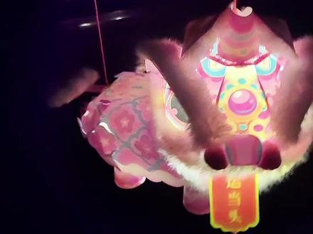 简单的抠一抠,在拼一拼,#醒狮灯笼 就做好了,孩子满满的成就感#手工制作#新年玩具