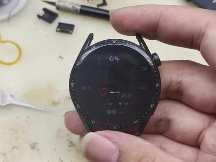 华为watch gt3闪灯无心率遇到三台这种故障了,都修复成功,避免换后壳总成费用高#抖音记录修理工的日常 #芯片级维修 #手机维修