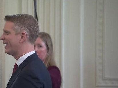 被问是否报复美国加征关税,日本首相石破茂“打太极” 特朗普:这个回答非常好