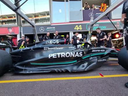 梅奔W14 B版?Or 丐版?
#赛车 #F1 #梅赛德斯 #W14