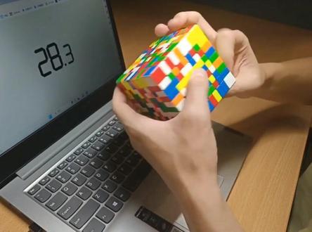 5分钟还原魔方,不过是九阶~