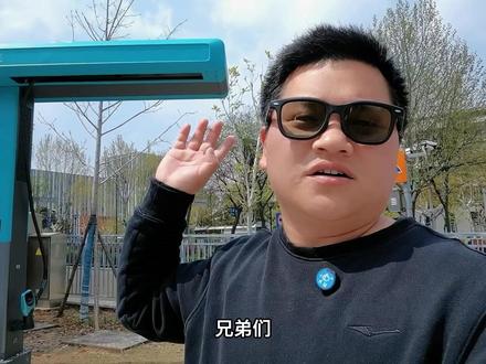 假期玩偶遇比亚迪闪充站,拿海豚试一下,长途充电体验大幅提升 即插即充真方便,功率比很多快充桩要高#比亚迪 #比亚迪闪充 #2026年买车看闪充 #比亚迪海豚 #第二代刀片电池