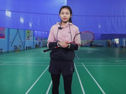 预算500左右的球拍怎么选#羽毛球 #快乐羽毛球 @DOU+小助手