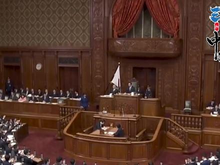 2个坏消息传来,高市早苗开始“举白旗”,但中方不会轻易放过她