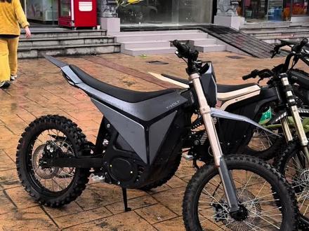 2~3万多你会选择它们么?易伟特,猞狸 #79bike #易伟特#猞狸#电动越野 #越野摩托