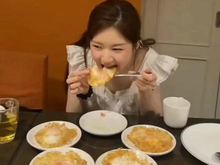 从能吃5个荷包蛋,到能吃水煮蛋,最后到蛋奶过敏#赵露思