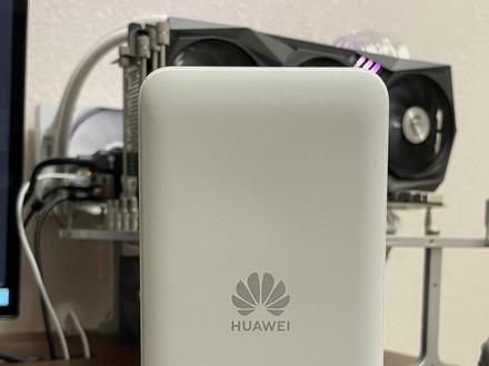 #华为 #wifi6 #无线ap 一款入门级还带智能天线的86面板式AP,作为房间的信号补充是个不错的选择。