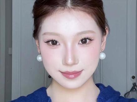 新年一定要学的百搭花苞丸子头 #新年发型 #花苞丸子头 #公主盘发 #百搭发型