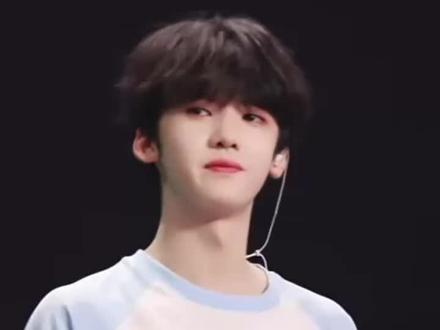 公司打压又怎么样,想为自己和粉丝争口气的小孩永远不会认输 #张奕然 #敖子逸 #穆祉丞