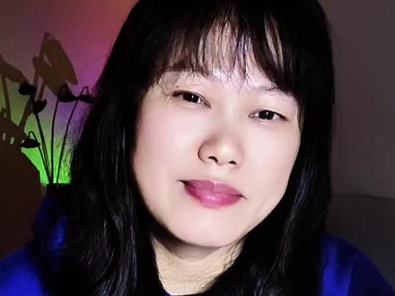 老农公公教会四个研究生如何做人 没有读过书,一辈子面朝黄土背朝天,土里刨食的老公公,却用一辈子的辛苦与坚守,教会了我们比书本知识更珍贵的道理——不傲、懂爱、不忘本!#父亲#人生感悟 #好听的音乐总是触动人的心灵 #创作者中心 #创作灵感