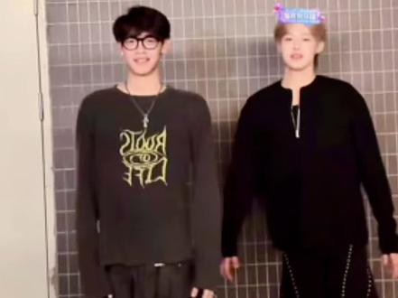 梦幻联动啦!@韩汶栩 @~韩小韩~ @女王殿下的弟弟养的狗的主人 @ 女王殿下的弟弟的主人 @抖音Dou+上热门#女王殿下联动韩汶栩片段