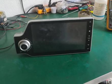 众泰E200原车导航不开机,这也是个通病,来看下整个维修过程