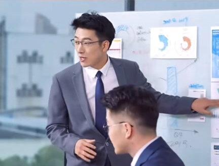 #还有这种操作 #打工人的专属键盘 #在线学习 #屏幕录制 #网课学习 打法和吃瓜一样,基本就先给自己立高知人设,然后支持吃瓜和董的都是大字不识的人。连麦不给连,就是利用霸麦模式肆意批判评论区的支持者。然后就说自己和某博士关系好,跟他立场不一致的都是愚昧无知的。和跪美国的人一模一样 。请问硕博在读一个月补贴多少钱,150元/只才能吃的鸡,硕博在读的的钱一个月可以买几知鸡。