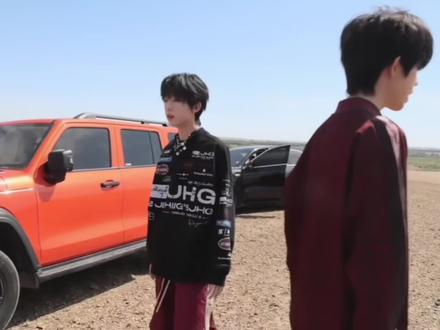 TF家族《小行囊溜达记》未公开拍摄花絮(2)#tf家族四代 #左奇函杨博文张桂源陈奕恒 #时代峰峻 #物料 #tf家族