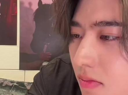 徐坤就这样不停的生气😠#蔡徐坤 #KUN #蔡徐坤新专辑 #蔡徐坤MV #蔡徐坤直播