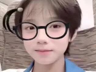 细水长流也可以
#豚馒#橹穆#橹橹春韵穆穆良朝