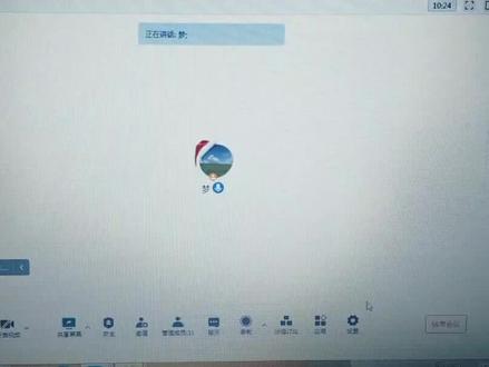 #变声 #疫情在家上网课 #腾讯会议#腾讯会议 腾讯会议之签到方法,考勤方法,第一种,点开参会人员,截屏保存,
第二,下课后点开历史会议,点参会人员下载,
第三,上课点应用。选择签到,也可以,这个在上课期间随时都能用,
第四,可以借用投票功能,做选择题,变相签到
第五,点管理成员,点更多,点导出参会人员。