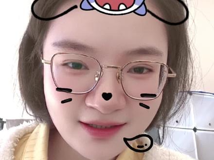 1、游书朗重新对樊霄实施掌控,就是调动了樊霄的恐惧来实施权利博弈,恐惧产生敬畏;
2、吕博文既是防火墙,也是最后一层测试;
3、后期的游已经用了两套系统,法是公开的赏罚,术是秘行的权谋。
#樊霄#游书朗