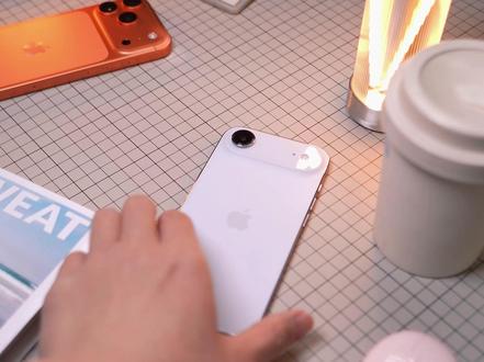 iPhone必做省电设置🔋续航拉长+使用流畅 感觉iPhone掉电越来越快?
今天小离就教大家做好设置,让你出门不带充电宝,也能全天续航无烦恼!
#iPhone17 #iphone小技巧 #iphone #iPhone电池 #iphone使用技巧