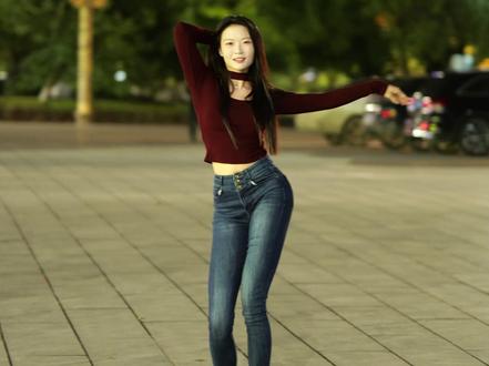 力度刚刚好,懵逼不伤脑,艾克里里你的兵来了!#苍蝇挠头