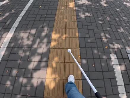 骗子戴上善人的面具去换取同情,圣人伪装成恶魔的嘴脸去拯救生命;白昼编织着精致的谎言,黑夜却流淌着赤诚的血#网络骗局#网络乱象 #你眼见的不一定为实