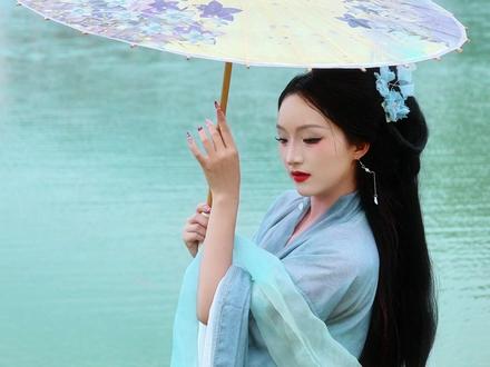 用《湘女多情》打卡南岳里:湘女多情家乡如画,揽一方山水入眼眸 #南岳里 #南岳庙会 #周杰伦 #湘女多情 #周杰伦音乐