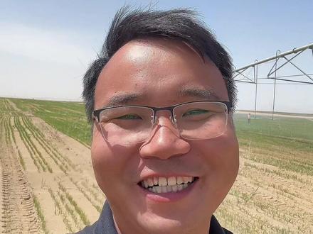 一次性把防风治沙的逻辑讲解清楚:科学治沙,选对树种,“宜荒则荒,以水定绿”,实现生态效益和经济效益的双丰收#塔克拉玛干沙漠 #沙漠变绿洲 #梭梭 #胡杨林 #红柳