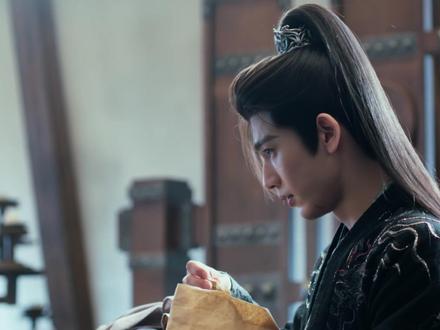 威武吧 帅吧 老熟人! 每当我哭的稀里哗啦的时候,总有些笑点猝不及防#逐玉 #张凌赫 #田曦薇