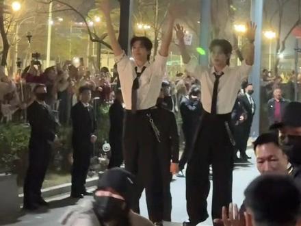 郝熠然云旗卡姿兰下班 郝熠然没有喇叭喊不出把我笑到了#郝熠然 #云旗yunqi #卡姿兰 #下班 #云熠星河