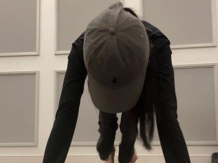 平板支撑手势舞,超燃脂#核心力量 #这个动作有点难