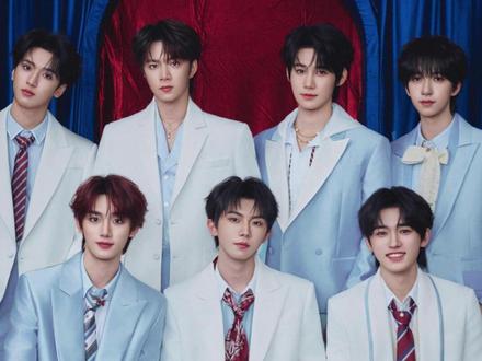 时代少年团进军影视圈,谁能成为下一个易烊千玺? #时代少年团 #易烊千玺 #惊蛰无声 #镖人 #刘耀文
有人手拿娱乐圈男主剧本,春节档两部大制作,是爆款飞升,还是一通裸泳?