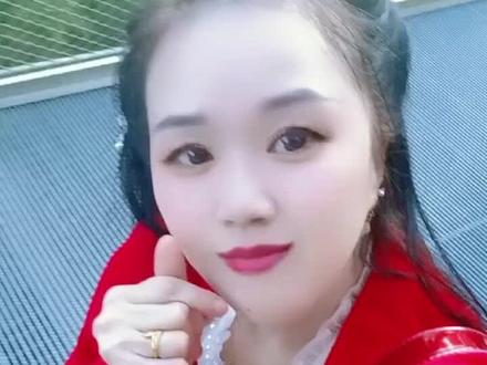 今天下午我和大姐一起 去走网红桥啦,