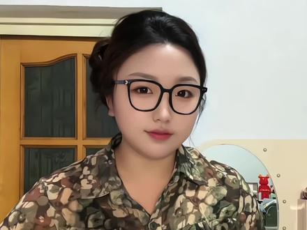 姐妹们咱就是说穿个小旗袍,在那种有花有草有湖的风景去跳这个舞,肯定可美!!!#女儿心如水 #古风慢摇#大纯摇#抖音热门舞蹈计划 #女儿心如水舞蹈教学