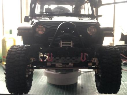#rc模型 #rc遥控车 #模型 #攀爬车 #rc 易控408分钟升级金属毒刺前杠,前后金属桥,黄铜配重,好盈开山斧550电机。改桥舵老款布局作业,