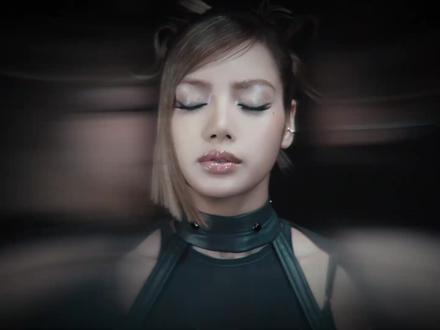 末日AI视觉拉满!Blackpink回归造型绝了 GO MV你们觉得怎么样?
#blackpink #jennie #lisa #rose朴彩英 #抖音风格实验室