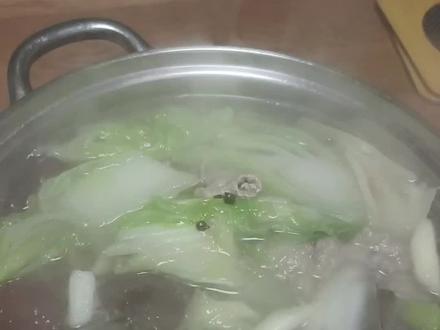 #刨猪汤 去不合川的朋友,看这里,刨猪汤做起来,实在不会,我请你吃#家常菜教程 #家味 @DOU+小助手 @呆呆 @呆呆妹合川刨猪汤(山城老表)