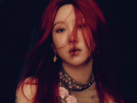 #白艺潾 身体是3D的画纸,立体地呈现本我