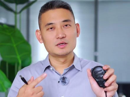 我们改造了手咪,USB直连电脑,用手咪按键控制麦克风开关,代替传统软件按钮发送,完成PC端的AI语音对话。#AI语音对话 #PC端语音对话 #手咪 #改造手咪 #创业日记