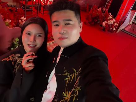 老弟夫妇中式婚礼礼成🏮|今晚西式婚礼见⛪️
#笑笑姐 #老弟夫妇 #婚礼女主持泓颖 #氛围场婚礼美学 #钦州