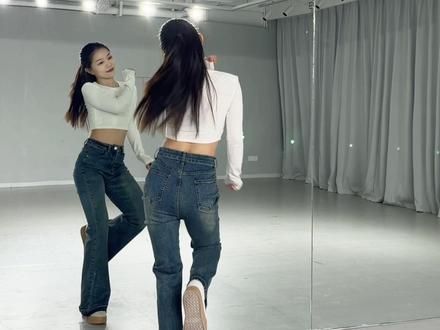 #lovememore舞蹈教程 #lovememore #Apink #lovememore舞蹈挑战