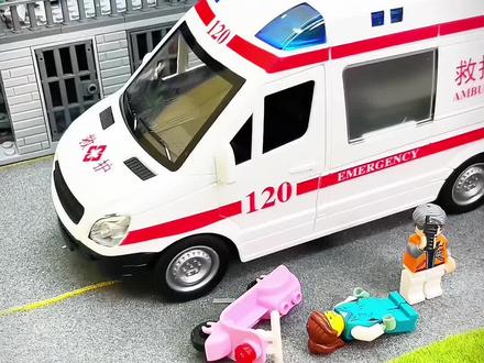 多功能救护车 孩子爱不释手的救护车玩具来了,三岁以上小朋友都可以把玩,环保材质放心玩,防摔耐造,价格是真的香,家人们赶紧去薅!#儿童节礼物 #玩具车#救护车玩具#儿童玩具车#母婴好物分享