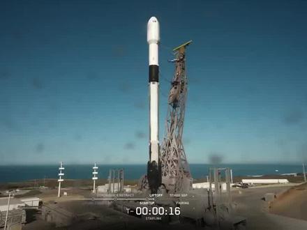 SpaceX成功完成Starlink卫星的发射任务,从点火升空到一级火箭的成功回收,展示了其精湛的航天技术和任务控制能力。
#SpaceX #Starlink #航天 #科技 #太空探索